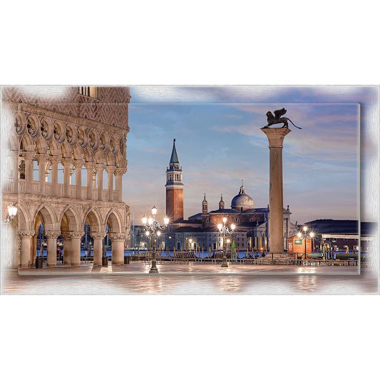Quadro Venezia Piazza San Marco su tela con cornice decorata