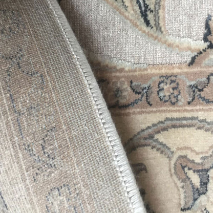 Tappeto classico Farashe Silver Wash